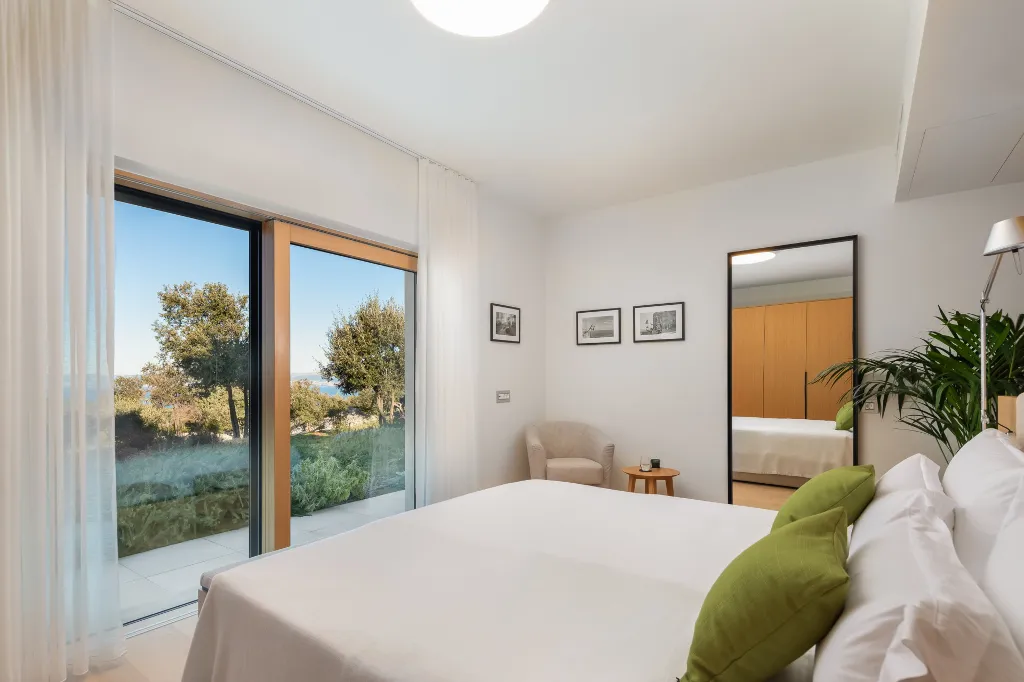 Spacious Villa Retreat with Pool on Brač Island