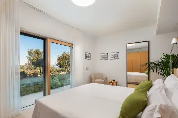 Spacious Villa Retreat with Pool on Brač Island