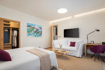 Spacious Villa Retreat with Pool on Brač Island