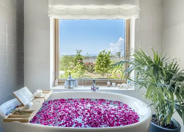 Spacious Villa Retreat with Pool on Brač Island