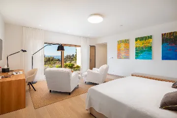 Spacious Villa Retreat with Pool on Brač Island