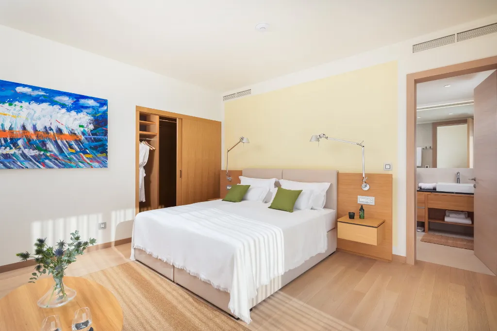 Spacious Villa Retreat with Pool on Brač Island