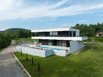 Contemporary Villa Retreat with Pool in Groznjan