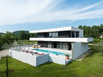 Contemporary Villa Retreat with Pool in Groznjan