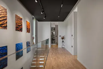 Contemporary Villa Retreat with Pool in Groznjan