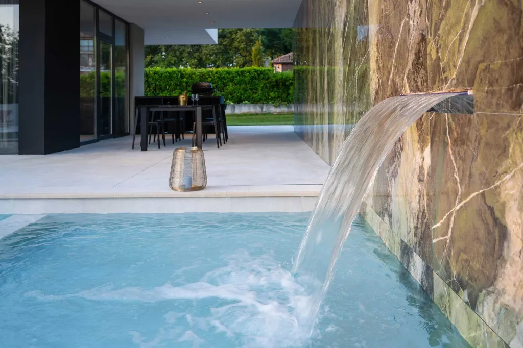 Contemporary Villa Retreat with Pool in Groznjan