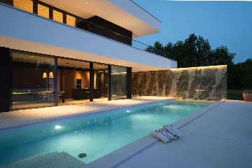 Contemporary Villa Retreat with Pool in Groznjan