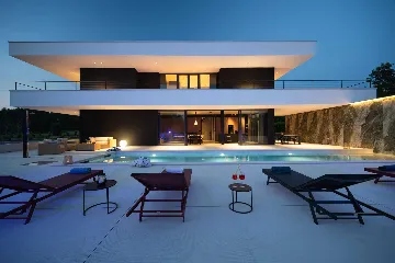 Contemporary Villa Retreat with Pool in Groznjan
