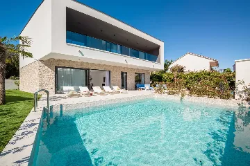 Contemporary Beachfront Villa with Pool in Rogoznica