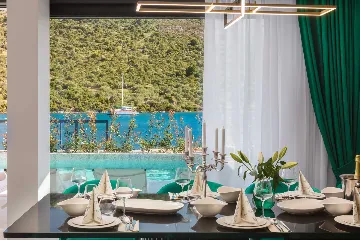 Contemporary Beachfront Villa with Pool in Rogoznica