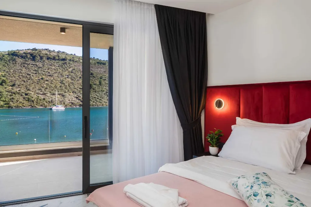 Contemporary Beachfront Villa with Pool in Rogoznica