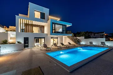 Beachfront Villa Retreat with Pool in Novigrad