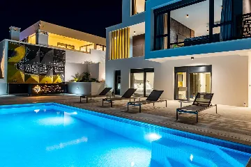 Beachfront Villa Retreat with Pool in Novigrad