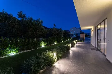 Family Villa Retreat with Pool, Kaštel Stari