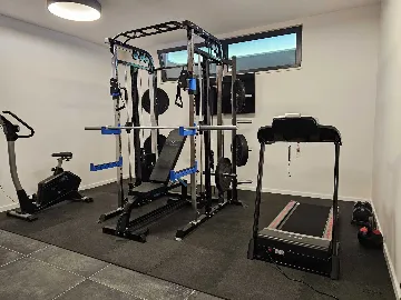 Family Villa Retreat with Pool, Kaštel Stari