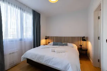 Family Villa Retreat with Pool, Kaštel Stari