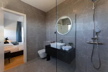 Family Villa Retreat with Pool, Kaštel Stari