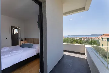 Family Villa Retreat with Pool, Kaštel Stari