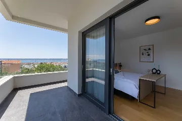 Family Villa Retreat with Pool, Kaštel Stari