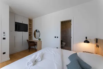 Family Villa Retreat with Pool, Kaštel Stari