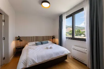 Family Villa Retreat with Pool, Kaštel Stari