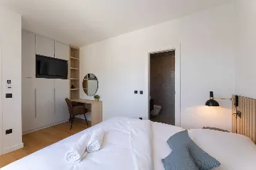 Family Villa Retreat with Pool, Kaštel Stari