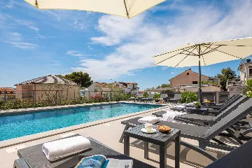 Contemporary 6-Bedroom Villa Retreat in Šibenik
