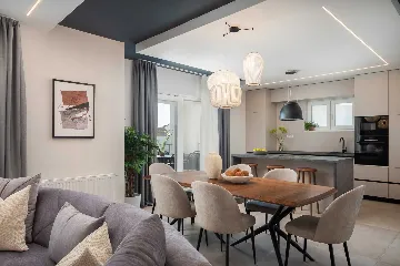 Contemporary 6-Bedroom Villa Retreat in Šibenik