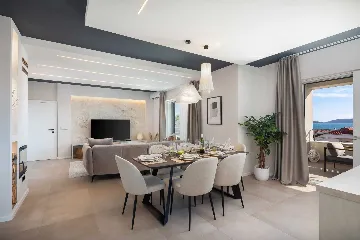 Contemporary 6-Bedroom Villa Retreat in Šibenik