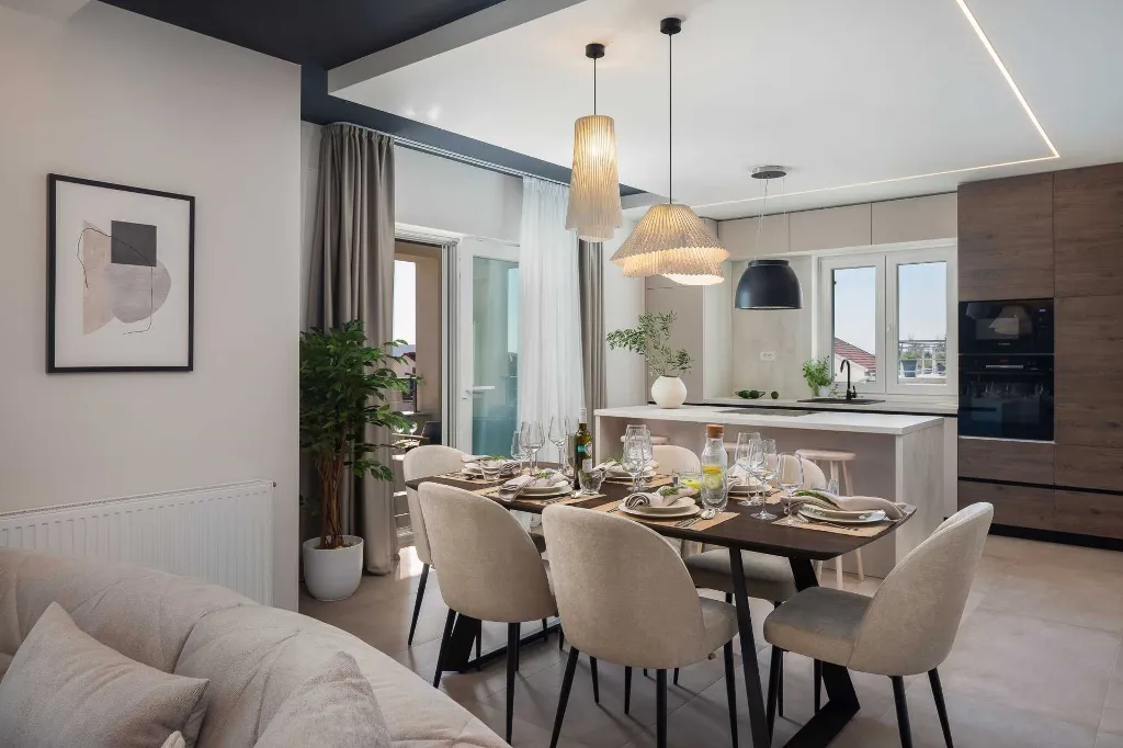 Contemporary 6-Bedroom Villa Retreat in Šibenik