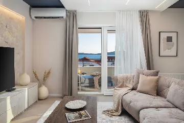 Contemporary 6-Bedroom Villa Retreat in Šibenik