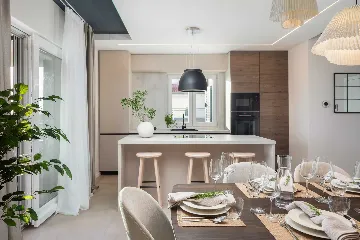 Contemporary 6-Bedroom Villa Retreat in Šibenik