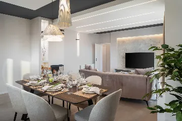 Contemporary 6-Bedroom Villa Retreat in Šibenik