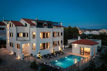 Contemporary 6-Bedroom Villa Retreat in Šibenik