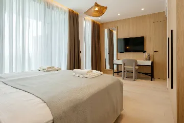 Modern Seaside Villa with Pool in Baška Voda