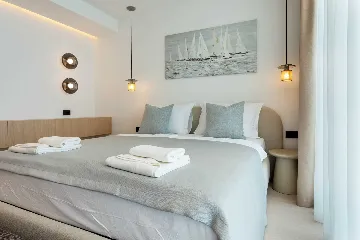 Modern Seaside Villa with Pool in Baška Voda