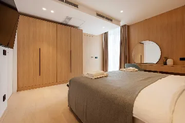 Modern Seaside Villa with Pool in Baška Voda