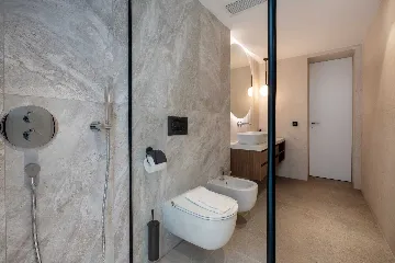 Modern Seaside Villa with Pool in Baška Voda