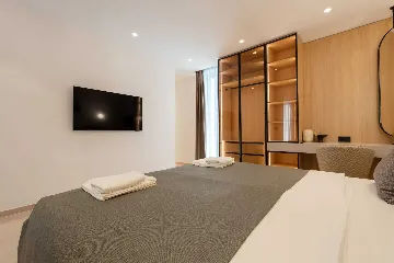 Modern Seaside Villa with Pool in Baška Voda