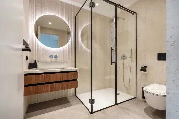 Modern Seaside Villa with Pool in Baška Voda