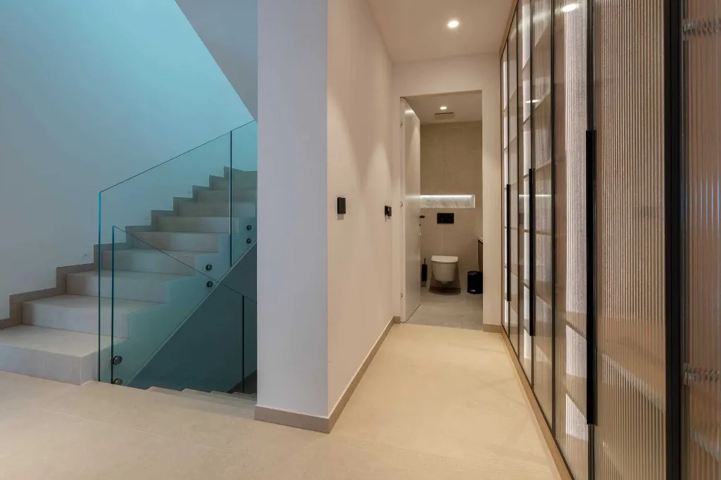 Modern Seaside Villa with Pool in Baška Voda