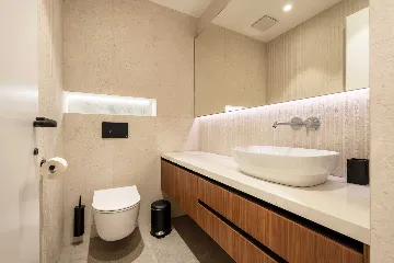 Modern Seaside Villa with Pool in Baška Voda