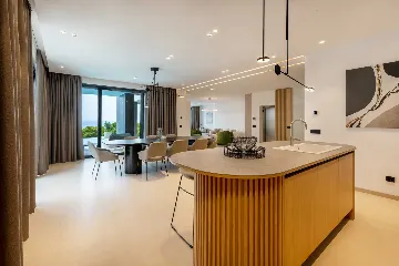 Modern Seaside Villa with Pool in Baška Voda