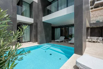 Modern Seaside Villa with Pool in Baška Voda