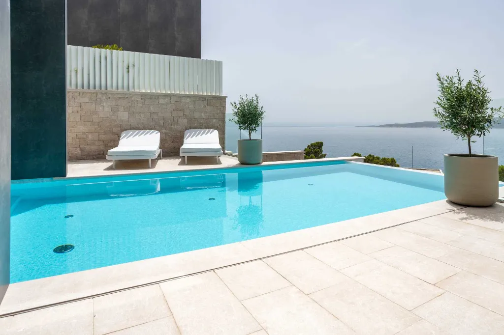 Modern Seaside Villa with Pool in Baška Voda