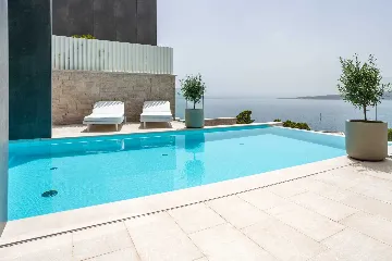 Modern Seaside Villa with Pool in Baška Voda