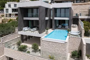 Modern Seaside Villa with Pool in Baška Voda