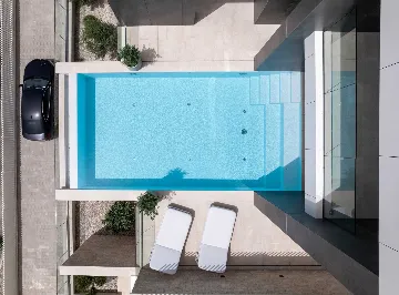 Modern Seaside Villa with Pool in Baška Voda