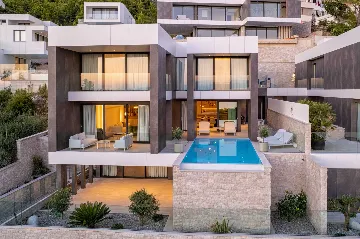 Modern Seaside Villa with Pool in Baška Voda
