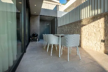 Modern Seaside Villa with Pool in Baška Voda